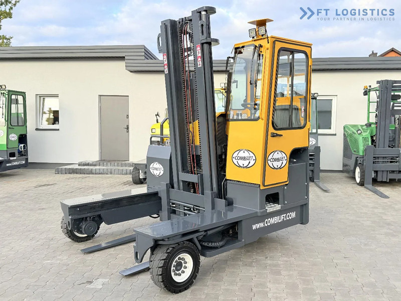 Combilift Combilift FOUR-WAY – MULTI-DIRECTIONAL FORKLIFT / COMBILIFT C4000 / DIESEL / DUPLEX 4100MM / FORK POSITIONER / FULL HEATED CABIN - Empilhador de 4 vias: foto 1 Combilift Combilift FOUR-WAY – MULTI-DIRECTIONAL FORKLIFT / COMBILIFT C4000 / DIESEL / DUPLEX 4100MM / FORK POSITIONER / FULL HEATED CABIN - Empilhador de 4 vias: foto 1
