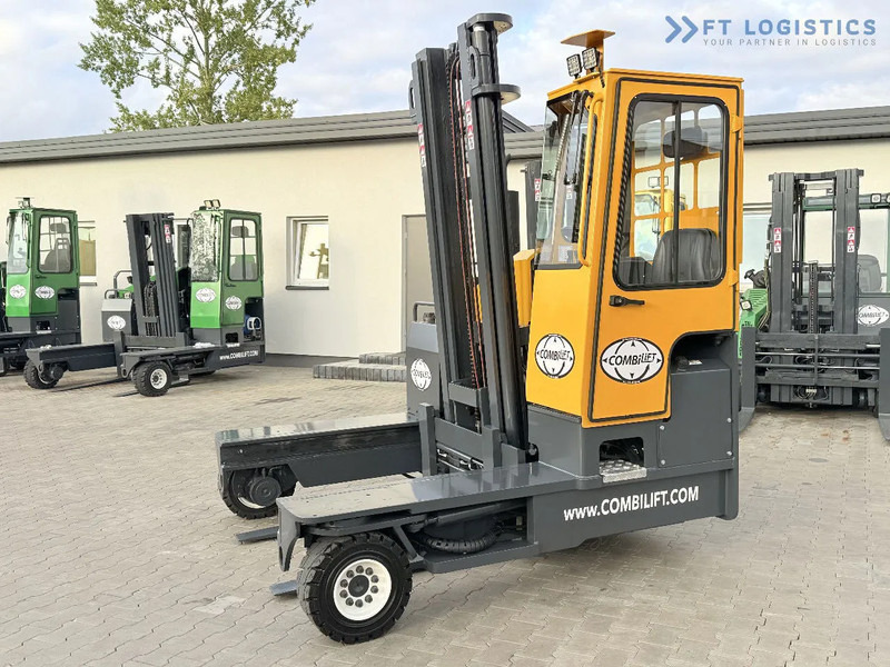 Combilift Combilift FOUR-WAY – MULTI-DIRECTIONAL FORKLIFT / COMBILIFT C4000 / DIESEL / DUPLEX 4100MM / FORK POSITIONER / FULL HEATED CABIN - Empilhador de 4 vias: foto 2 Combilift Combilift FOUR-WAY – MULTI-DIRECTIONAL FORKLIFT / COMBILIFT C4000 / DIESEL / DUPLEX 4100MM / FORK POSITIONER / FULL HEATED CABIN - Empilhador de 4 vias: foto 2