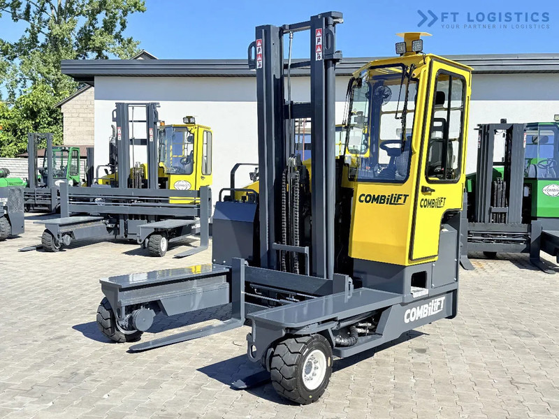Combilift Combilift FOUR-WAY MULTIDIRECTIONAL FORKLIFT C4000 / DIESEL / DUPLEX 4100MM / ONLY 2888 HOURS / FORK POSITIONER / FULL CABIN – H - Empilhador de 4 vias: foto 3 Combilift Combilift FOUR-WAY MULTIDIRECTIONAL FORKLIFT C4000 / DIESEL / DUPLEX 4100MM / ONLY 2888 HOURS / FORK POSITIONER / FULL CABIN – H - Empilhador de 4 vias: foto 3