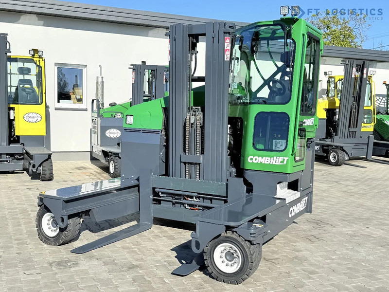 Combilift Combilift FOUR-WAY MULTIDIRECTIONAL FORKLIFT C4500 / DIESEL / TRIPLEX 4900MM / ONLY 4854 HOURS / FORK POSITIONER / FULL CABIN – - Empilhador de 4 vias: foto 5 Combilift Combilift FOUR-WAY MULTIDIRECTIONAL FORKLIFT C4500 / DIESEL / TRIPLEX 4900MM / ONLY 4854 HOURS / FORK POSITIONER / FULL CABIN – - Empilhador de 4 vias: foto 5