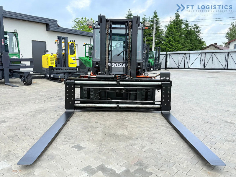 Doosan DOOSAN / DUPLEX 3000MM / SIDE SHIFT / FORK POSITIONER / 2500MM FORKS / 7000KG / CABIN / LIKE NEW DOOSAN / DUPLEX 3000MM / SIDE S - Empilhadeira a diesel: foto 4 Doosan DOOSAN / DUPLEX 3000MM / SIDE SHIFT / FORK POSITIONER / 2500MM FORKS / 7000KG / CABIN / LIKE NEW DOOSAN / DUPLEX 3000MM / SIDE S - Empilhadeira a diesel: foto 4