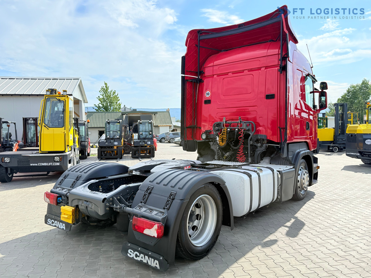 Tractor SCANIA R450 / LOW-DECK / RETARDER / 1200L FUEL TANKS / TWO BEDS / 80% TYRES / FRIDGE / PARKING AIR CONDITIONING / WEBASTO / EXCELLENT CONDITION: foto 23