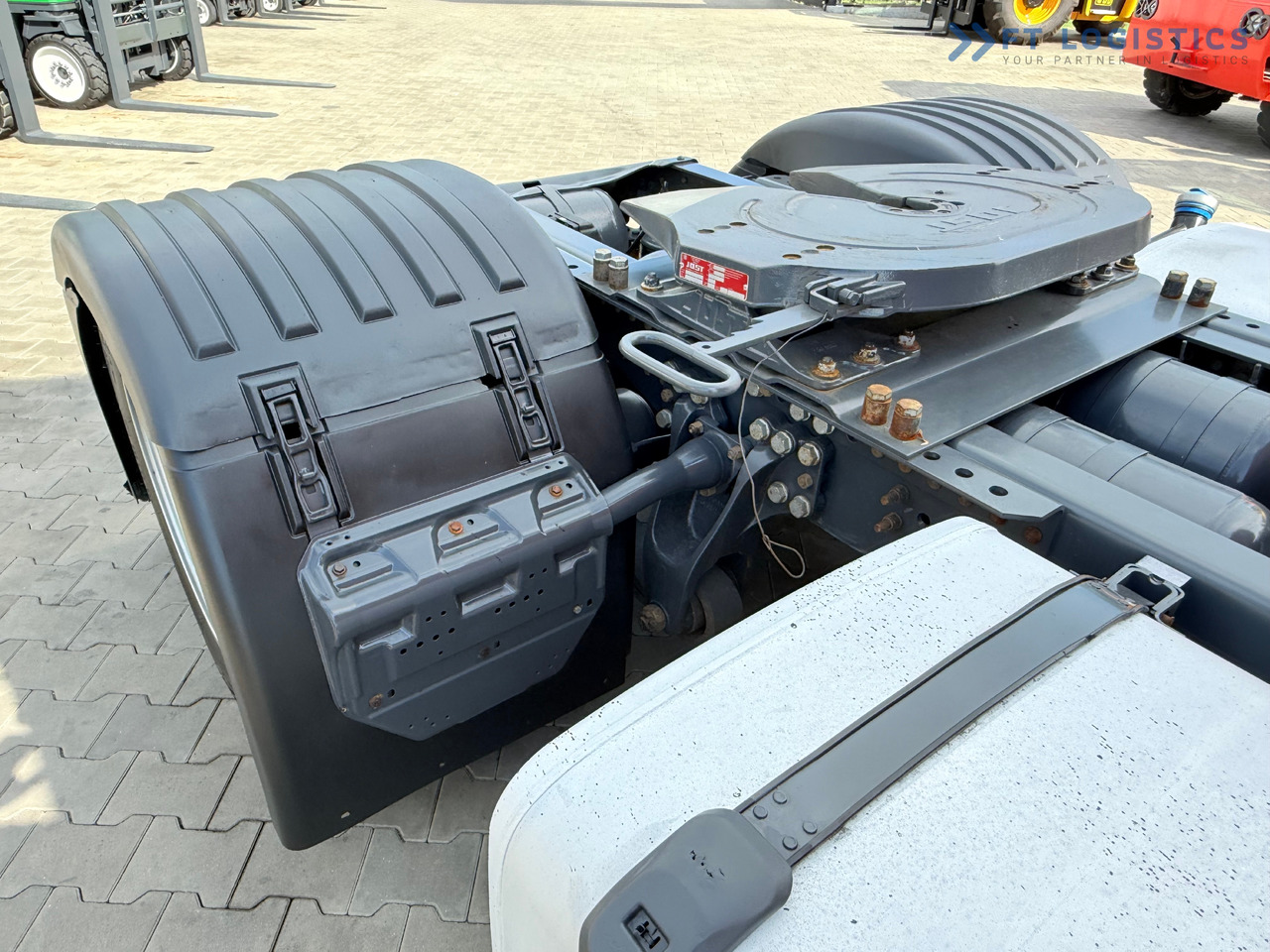 Tractor SCANIA R450 / LOW-DECK / RETARDER / 1200L FUEL TANKS / TWO BEDS / 80% TYRES / FRIDGE / PARKING AIR CONDITIONING / WEBASTO / EXCELLENT CONDITION: foto 22