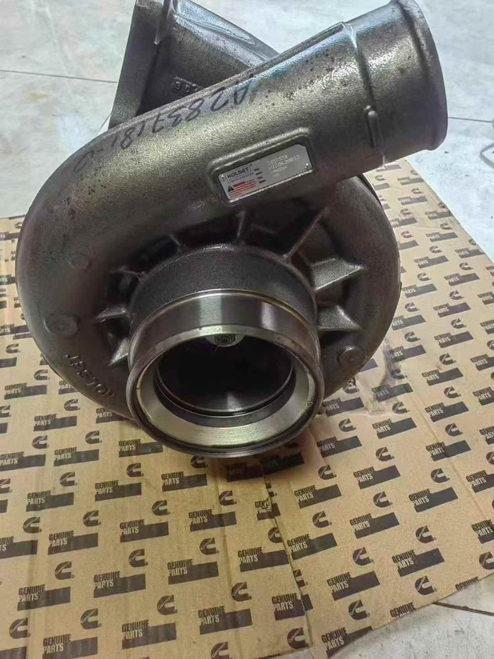 CUMMINS 2881769 - Turbocompressor de Escavadeira: foto 4 CUMMINS 2881769 - Turbocompressor de Escavadeira: foto 4