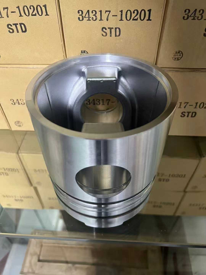 CUMMINS 3017349 - Piston/ Anel/ Buch de Escavadeira: foto 2 CUMMINS 3017349 - Piston/ Anel/ Buch de Escavadeira: foto 2