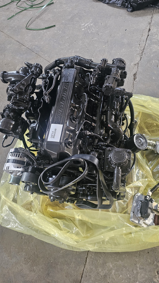 CUMMINS QSF3.8 - Motor de Escavadeira: foto 1 CUMMINS QSF3.8 - Motor de Escavadeira: foto 1