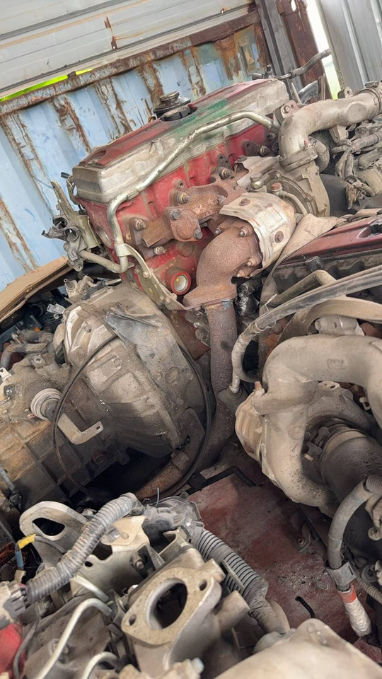 HINO N04C - Motor de Caminhão chassi: foto 3 HINO N04C - Motor de Caminhão chassi: foto 3