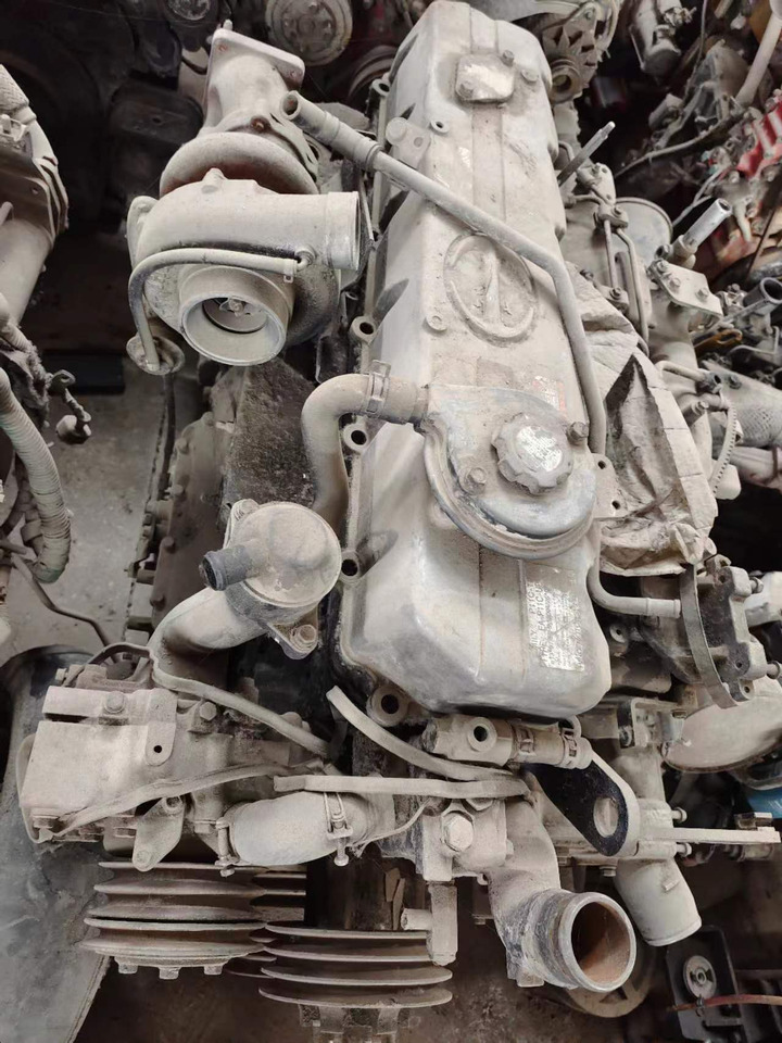 HINO p11c - Motor de Escavadeira: foto 2 HINO p11c - Motor de Escavadeira: foto 2