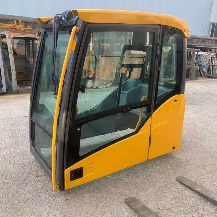 HITACHI ZX200-3 ZX210-3 ZX240-3 - Cabine de Escavadeira: foto 1 HITACHI ZX200-3 ZX210-3 ZX240-3 - Cabine de Escavadeira: foto 1
