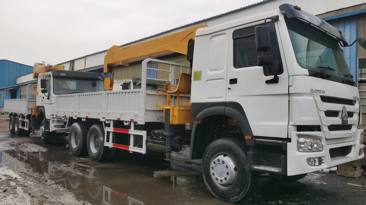 HOWO 371 - Caminhão grua: foto 4 HOWO 371 - Caminhão grua: foto 4