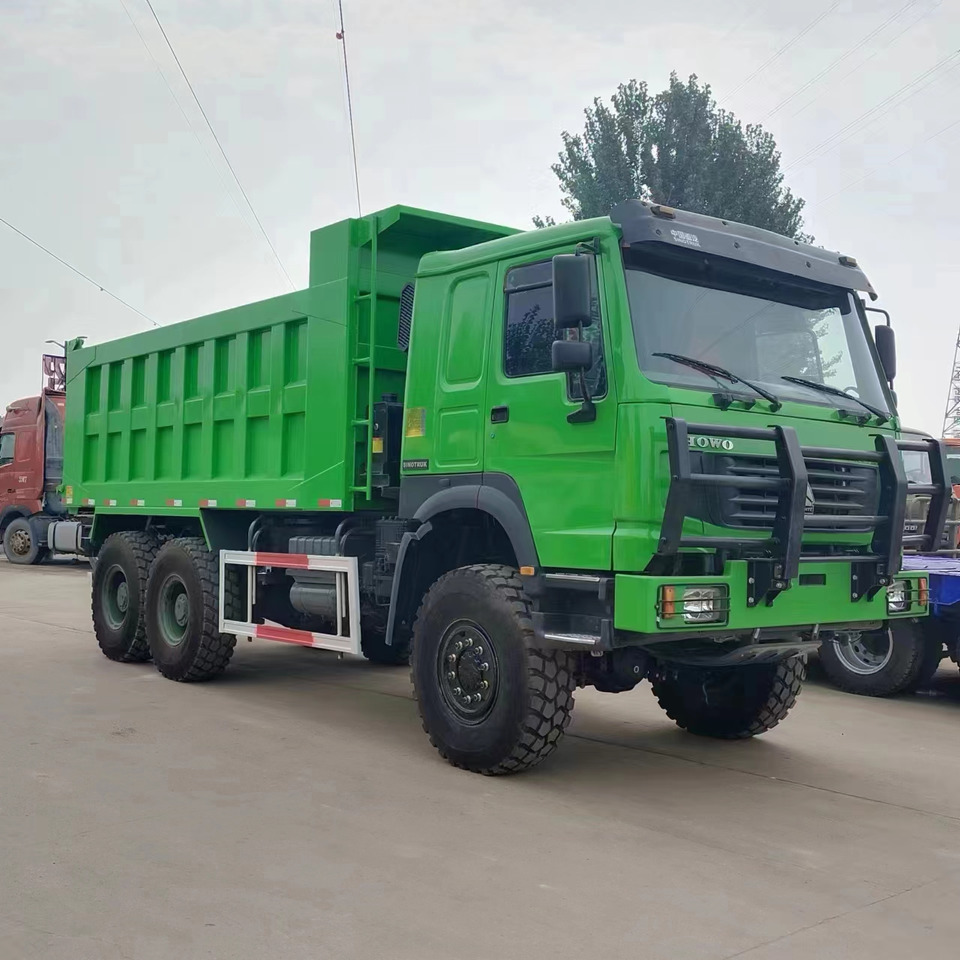 HOWO 6*6 dump truck - Caminhão basculante: foto 2 HOWO 6*6 dump truck - Caminhão basculante: foto 2