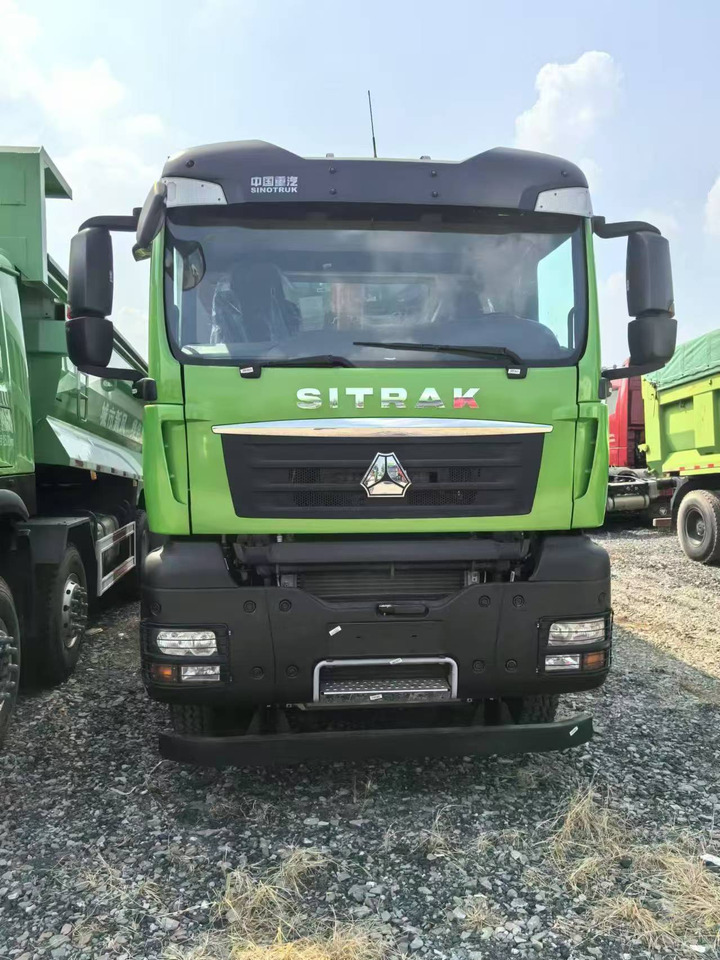 HOWO HOWO 6*6 dump truck - Caminhão basculante: foto 1 HOWO HOWO 6*6 dump truck - Caminhão basculante: foto 1