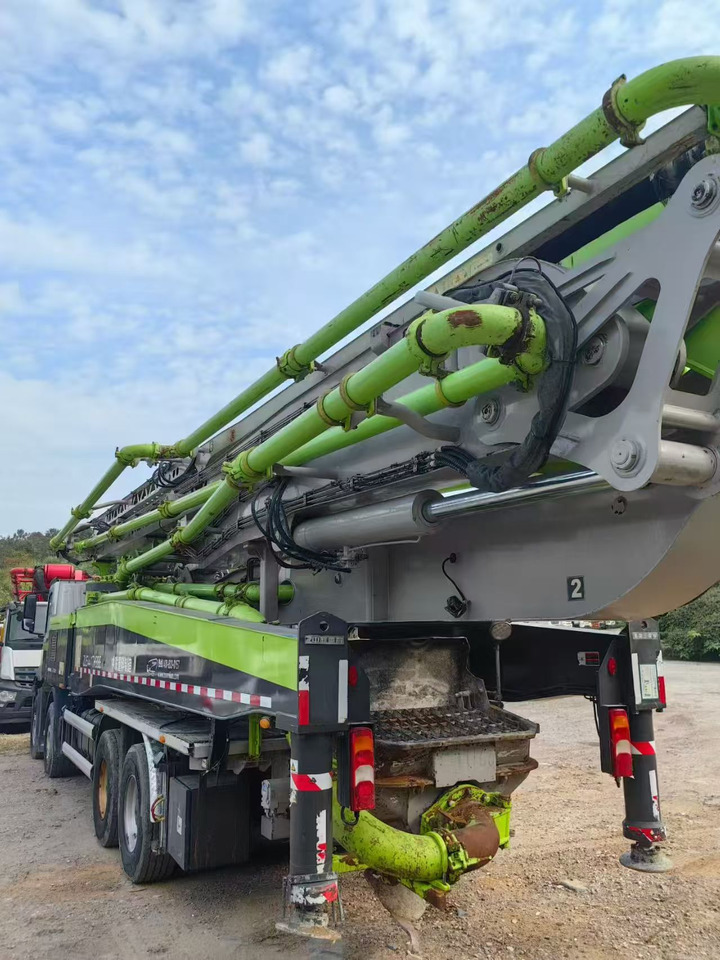 MERCEDES-BENZ,Zoomlion 59 Meters - Autobetoneira com bomba: foto 5 MERCEDES-BENZ,Zoomlion 59 Meters - Autobetoneira com bomba: foto 5