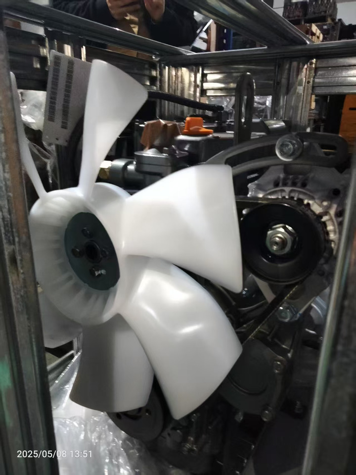 YANMAR 3TNV76 - Motor de Escavadeira: foto 4 YANMAR 3TNV76 - Motor de Escavadeira: foto 4