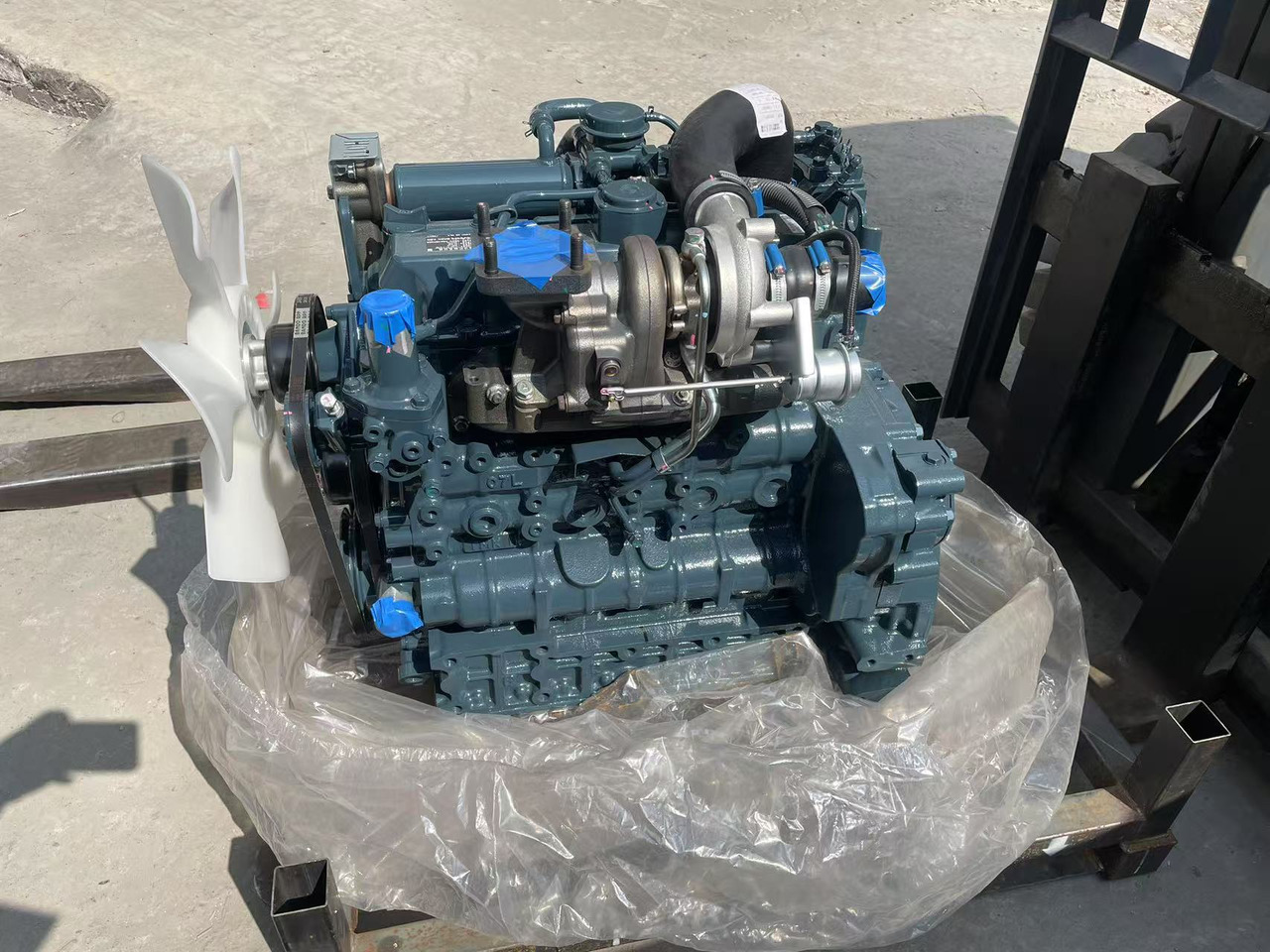 Kubota V3307T - Motor de Escavadeira: foto 2 Kubota V3307T - Motor de Escavadeira: foto 2