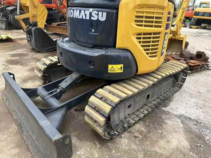 Best Quality Komatsu PC35mr Used Mini Excavator Earth-moving Machinery in Good Condition - Escavadora de rastos: foto 4 Best Quality Komatsu PC35mr Used Mini Excavator Earth-moving Machinery in Good Condition - Escavadora de rastos: foto 4
