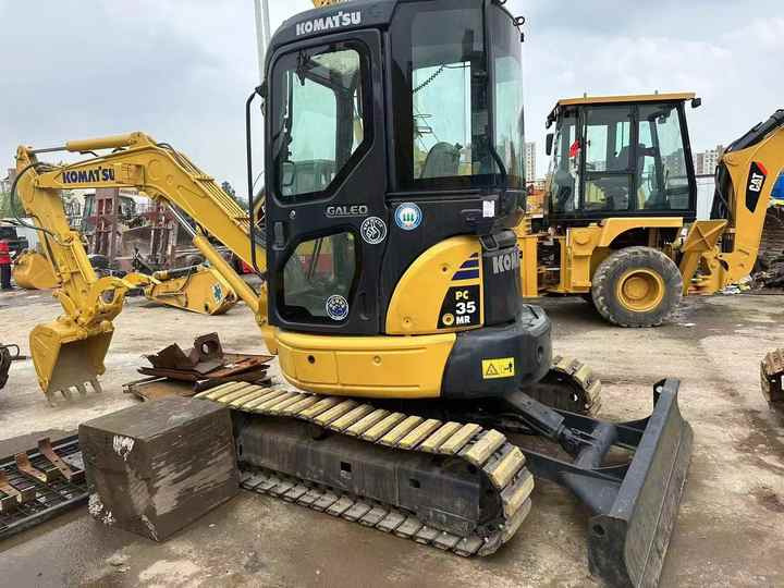 Best Quality Komatsu PC35mr Used Mini Excavator Earth-moving Machinery in Good Performance - Escavadora de rastos: foto 2 Best Quality Komatsu PC35mr Used Mini Excavator Earth-moving Machinery in Good Performance - Escavadora de rastos: foto 2
