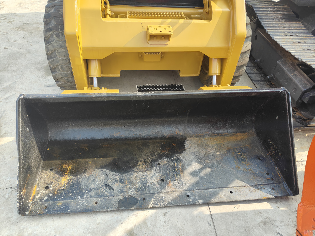 CATERPILLAR Used skid-steer CAT246D - Mini carregadeira: foto 5 CATERPILLAR Used skid-steer CAT246D - Mini carregadeira: foto 5