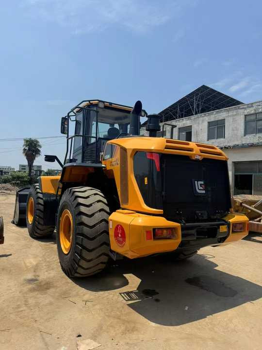 Famous Chinese Brand Second Hand LiuGong Front LoaderConstruction Machinery Used LiuGong 956H Wheel Loader Hot Selling - Carregadeira de rodas: foto 2 Famous Chinese Brand Second Hand LiuGong Front LoaderConstruction Machinery Used LiuGong 956H Wheel Loader Hot Selling - Carregadeira de rodas: foto 2