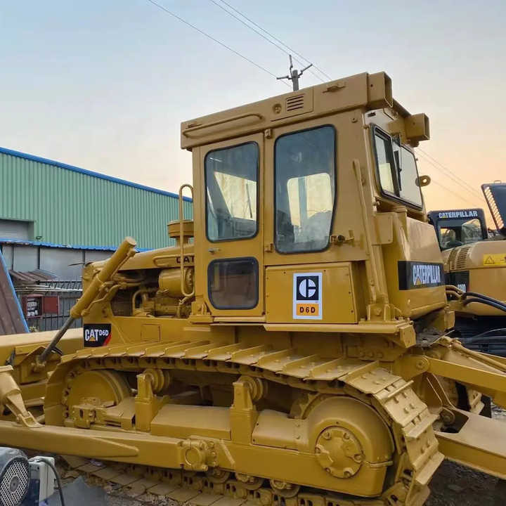 Good Condition D6D Mini Bulldozer New Crawler Bulldozer with Parts Price Bulldozers - Buldôzer: foto 3 Good Condition D6D Mini Bulldozer New Crawler Bulldozer with Parts Price Bulldozers - Buldôzer: foto 3