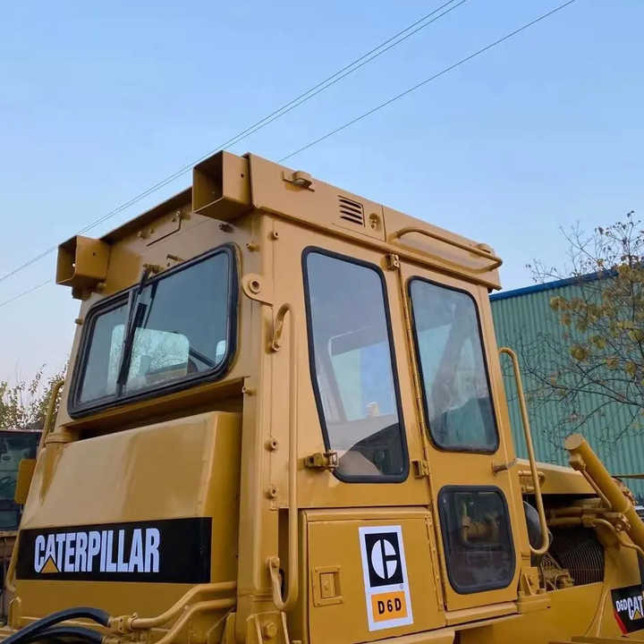 Good Condition D6D Mini Bulldozer New Crawler Bulldozer with Parts Price Bulldozers - Buldôzer: foto 5 Good Condition D6D Mini Bulldozer New Crawler Bulldozer with Parts Price Bulldozers - Buldôzer: foto 5