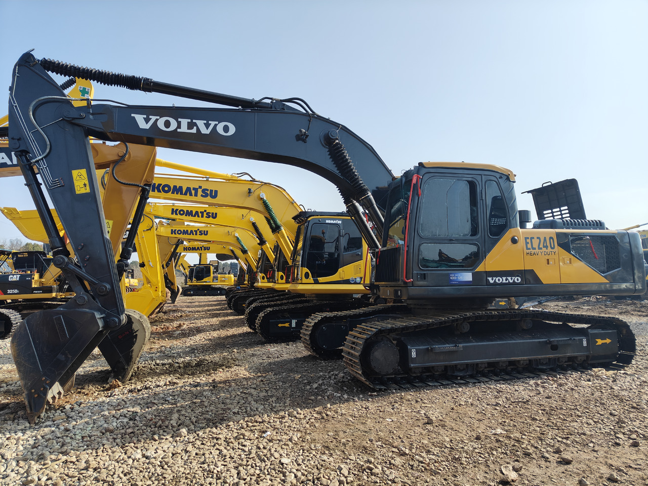 Good Condition Used Excavator volvo EC240 Second-hand - Escavadeira: foto 5 Good Condition Used Excavator volvo EC240 Second-hand - Escavadeira: foto 5