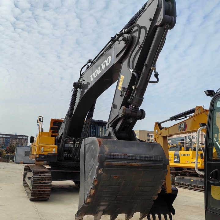 Good Condition VOLVO EC480DL Excavator Low Price Large Hydraulic Crawler Excavator volvo 480dl for Sale - Escavadeira: foto 1 Good Condition VOLVO EC480DL Excavator Low Price Large Hydraulic Crawler Excavator volvo 480dl for Sale - Escavadeira: foto 1