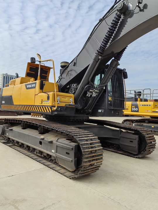 Good Condition VOLVO EC480DL Excavator Low Price Large Hydraulic Crawler Excavator volvo 480dl for Sale - Escavadeira: foto 5 Good Condition VOLVO EC480DL Excavator Low Price Large Hydraulic Crawler Excavator volvo 480dl for Sale - Escavadeira: foto 5