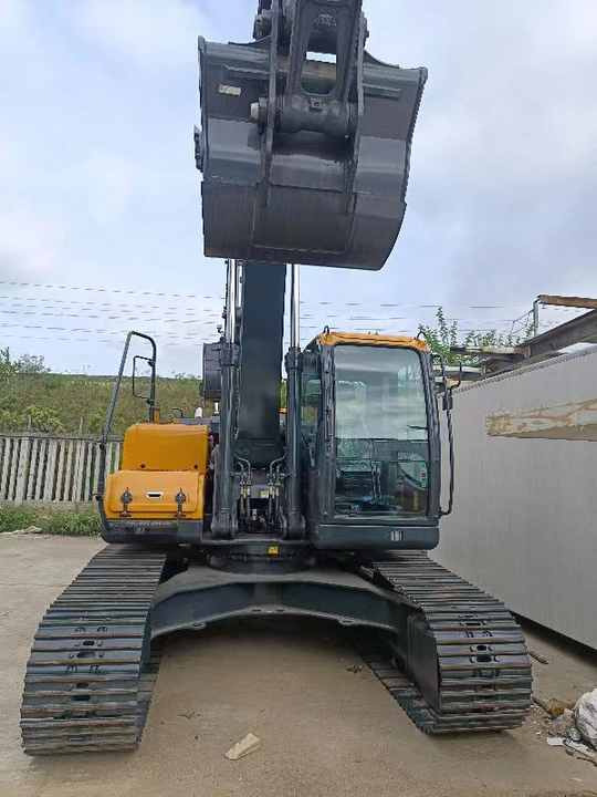Hyundai Digger 225lvs Second Hand Korea Made High Performance Machine Hyundai Excavator for Sale - Escavadora de rastos: foto 3 Hyundai Digger 225lvs Second Hand Korea Made High Performance Machine Hyundai Excavator for Sale - Escavadora de rastos: foto 3