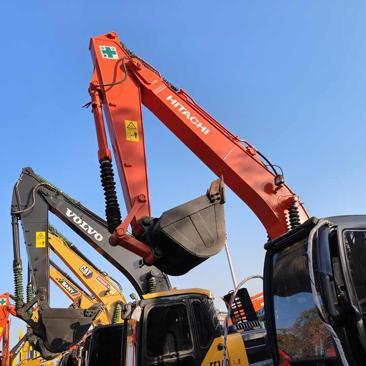 Japan Original Hitachi ZX130 Crawler Excavator Perfect for Various Projects Available Used Excavators for Sale - Escavadora de rastos: foto 1 Japan Original Hitachi ZX130 Crawler Excavator Perfect for Various Projects Available Used Excavators for Sale - Escavadora de rastos: foto 1