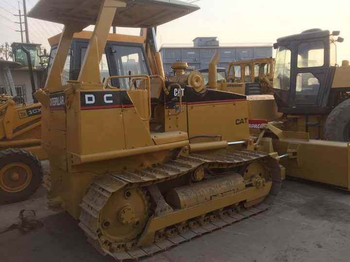 Mini CAT Bulldozer D3c D3 D3k D3m D4h D4m D4k D5h D5g D5k D5m Used Bulldozer with Ripper for Sale - Buldôzer: foto 5 Mini CAT Bulldozer D3c D3 D3k D3m D4h D4m D4k D5h D5g D5k D5m Used Bulldozer with Ripper for Sale - Buldôzer: foto 5