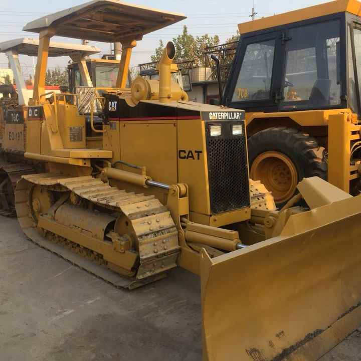 Mini CAT Bulldozer D3c D3 D3k D3m D4h D4m D4k D5h D5g D5k D5m Used Bulldozer with Ripper for Sale - Buldôzer: foto 1 Mini CAT Bulldozer D3c D3 D3k D3m D4h D4m D4k D5h D5g D5k D5m Used Bulldozer with Ripper for Sale - Buldôzer: foto 1