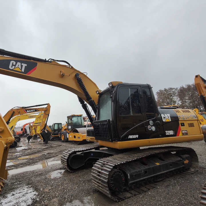 Reasonable Price Japan Original 330d2 Caterpillar Excavator CAT USED 329D2 320D2 325D 315D Excavator - Escavadora de rastos: foto 3 Reasonable Price Japan Original 330d2 Caterpillar Excavator CAT USED 329D2 320D2 325D 315D Excavator - Escavadora de rastos: foto 3