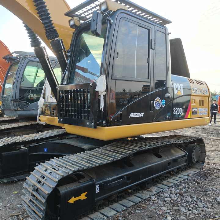USED Construction Caterpillar Cat 330D Excavator Earthmoving Machinery Used CAT 320D 325D 330D Used Excavators - Escavadora de rastos: foto 3 USED Construction Caterpillar Cat 330D Excavator Earthmoving Machinery Used CAT 320D 325D 330D Used Excavators - Escavadora de rastos: foto 3