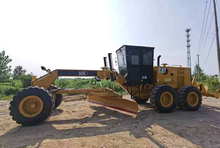 Used Caterpillar CAT 140k Land Road Motor Grader CAT140k Used Grader Cheap Price for Sale - Motoniveladora: foto 5 Used Caterpillar CAT 140k Land Road Motor Grader CAT140k Used Grader Cheap Price for Sale - Motoniveladora: foto 5