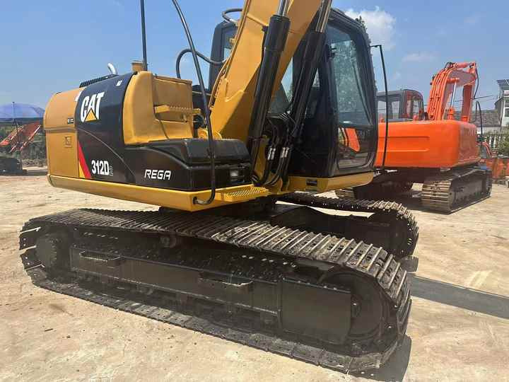 Used Caterpillar Cat312D2 Excavator Original Japan Heavy Machinery Caterpillar 312D2 Excavator for Sale - Escavadora de rastos: foto 3 Used Caterpillar Cat312D2 Excavator Original Japan Heavy Machinery Caterpillar 312D2 Excavator for Sale - Escavadora de rastos: foto 3