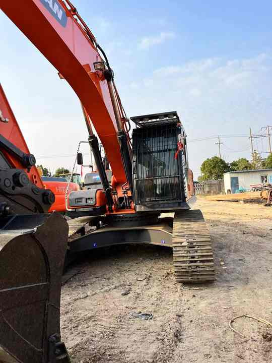 Escavadora de rastos Used Digger DOOSAN DX300 Construction Machinery Construction Digger Used DOOSAN DX300 Cheap Excavator: foto 6