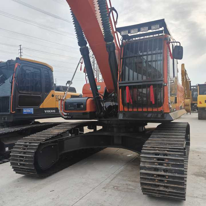 Used Digger DOOSAN DX300 Construction MachineryConstruction Digger Used DOOSAN DX300 Cheap Excavator - Escavadora de rastos: foto 3 Used Digger DOOSAN DX300 Construction MachineryConstruction Digger Used DOOSAN DX300 Cheap Excavator - Escavadora de rastos: foto 3