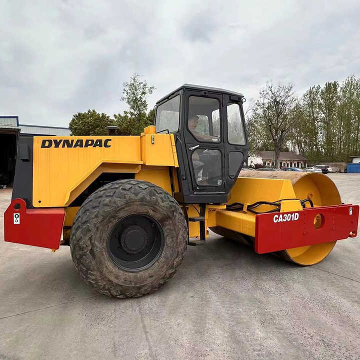 Used Dynapac CA301 Vibratory Roller with Less Working Time and Superior Performance Used Dynapac 251d/301D Roller for Sale - Compactador de asfalto: foto 1 Used Dynapac CA301 Vibratory Roller with Less Working Time and Superior Performance Used Dynapac 251d/301D Roller for Sale - Compactador de asfalto: foto 1