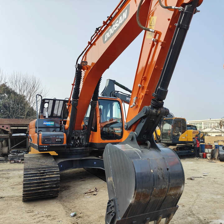 Used Excavator Doosan DX225LC-9 Excavators Mini Equipment Earth Moving Machinery Doosan Digger Excavator for Sale - Escavadora de rastos: foto 5 Used Excavator Doosan DX225LC-9 Excavators Mini Equipment Earth Moving Machinery Doosan Digger Excavator for Sale - Escavadora de rastos: foto 5