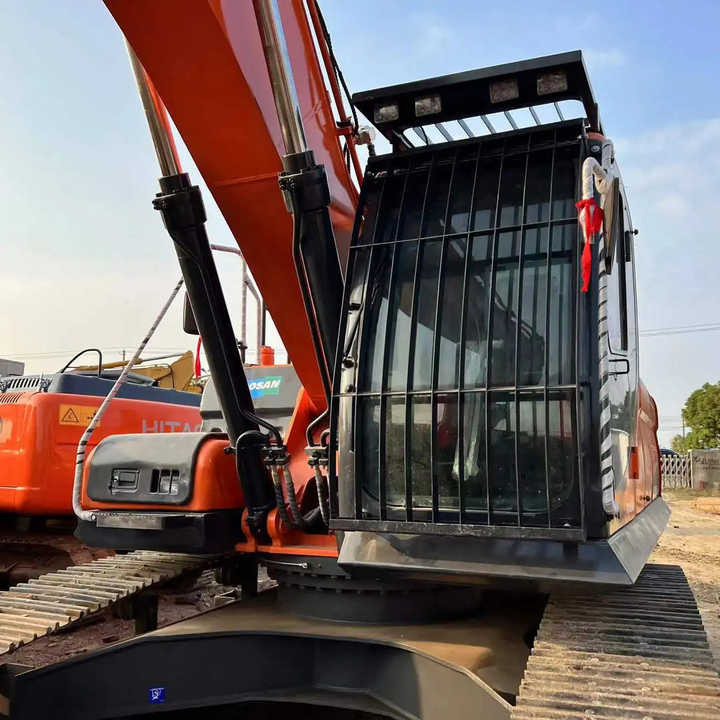 Used Excavator Doosan DX300 Excavators Mini Equipment Earth Moving Machinery Doosan Digger Excavator for Sale - Escavadora de rastos: foto 2 Used Excavator Doosan DX300 Excavators Mini Equipment Earth Moving Machinery Doosan Digger Excavator for Sale - Escavadora de rastos: foto 2