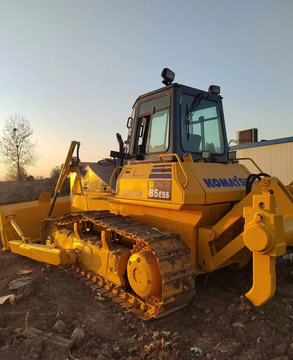 Used Famous Brand Komatsu D85 Bulldozer ,Used komatsu D85 Bulldozer in Cheaper Price and komatsu D85 for Sale - Buldôzer: foto 4 Used Famous Brand Komatsu D85 Bulldozer ,Used komatsu D85 Bulldozer in Cheaper Price and komatsu D85 for Sale - Buldôzer: foto 4