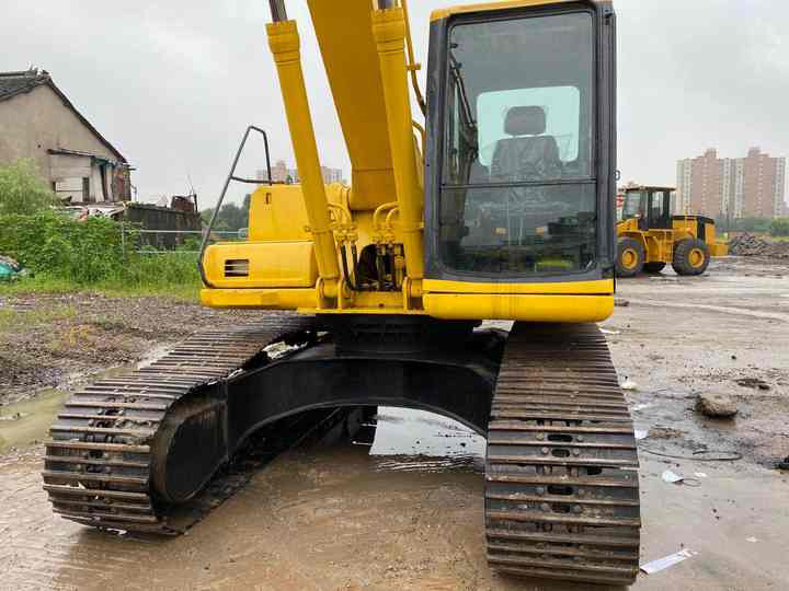 Used Good Quality Japan Original PC200-6 in Good Condition  PC200-6 Komatsu - Escavadora de rastos: foto 2 Used Good Quality Japan Original PC200-6 in Good Condition  PC200-6 Komatsu - Escavadora de rastos: foto 2