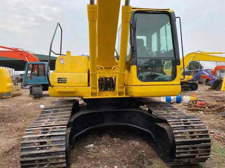 Used Good Quality Japan Original PC200-7 in Good Condition PC200-7 Komatsu - Escavadora de rastos: foto 4 Used Good Quality Japan Original PC200-7 in Good Condition PC200-7 Komatsu - Escavadora de rastos: foto 4