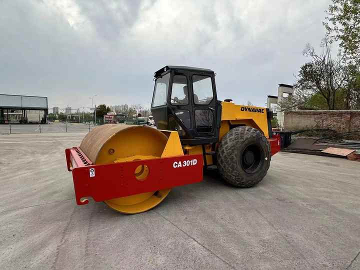 Used Heavy Construction Equipment Dynapac Ca301d Second Hand Road Rollers Used Machine Hot Sale - Compactador de asfalto: foto 2 Used Heavy Construction Equipment Dynapac Ca301d Second Hand Road Rollers Used Machine Hot Sale - Compactador de asfalto: foto 2