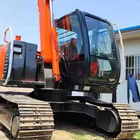 Used Hitachi Excavator ZX70 7ton Japan Import Second Hand Small Crawler ZX70 Excavator for Sale - Escavadora de rastos: foto 1 Used Hitachi Excavator ZX70 7ton Japan Import Second Hand Small Crawler ZX70 Excavator for Sale - Escavadora de rastos: foto 1