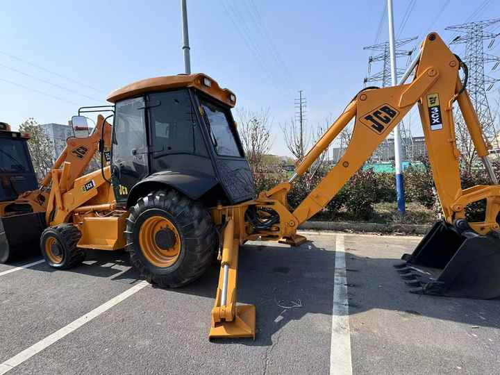 Used Hydraulic Backhoe Loader JCB3CX 7t in Good Condition Cheap Price in Stock Jcb 3cx 4cx 4cx Loader in Hefei for Sale - Retroescavadeira: foto 2 Used Hydraulic Backhoe Loader JCB3CX 7t in Good Condition Cheap Price in Stock Jcb 3cx 4cx 4cx Loader in Hefei for Sale - Retroescavadeira: foto 2