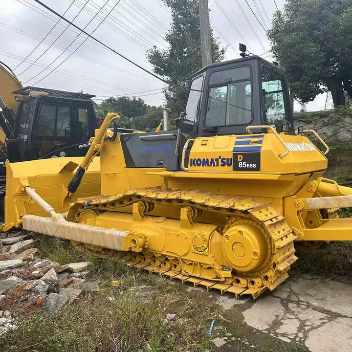 Used Japan Komatsu D85ESS Dozer with Ripper Komatsu D85 Crawler Bulldozer with Excellent Performance Low Price for Sale - Buldôzer: foto 1 Used Japan Komatsu D85ESS Dozer with Ripper Komatsu D85 Crawler Bulldozer with Excellent Performance Low Price for Sale - Buldôzer: foto 1