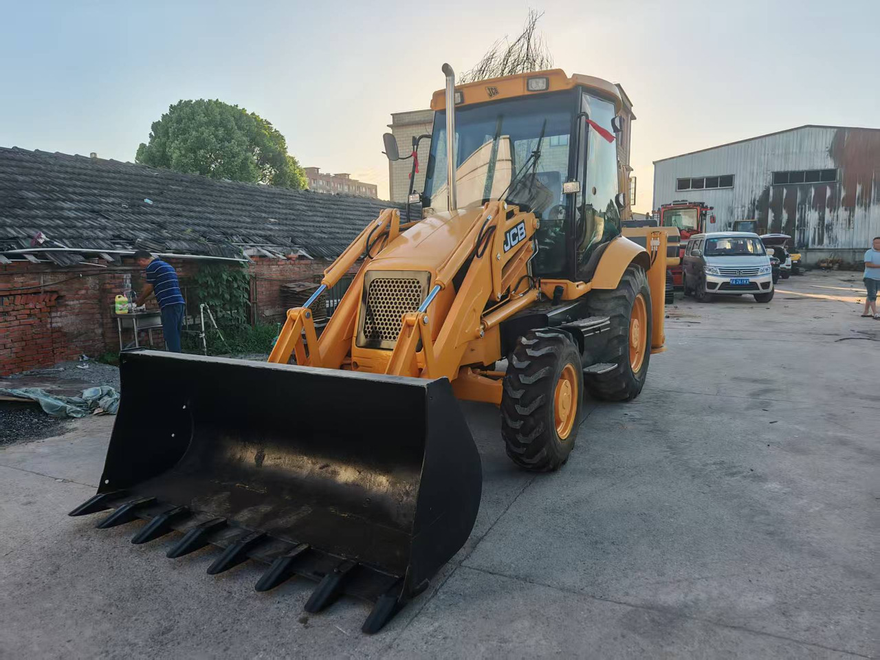 Used Second-hand Backhoe JCB 3CX - Retroescavadeira: foto 3 Used Second-hand Backhoe JCB 3CX - Retroescavadeira: foto 3