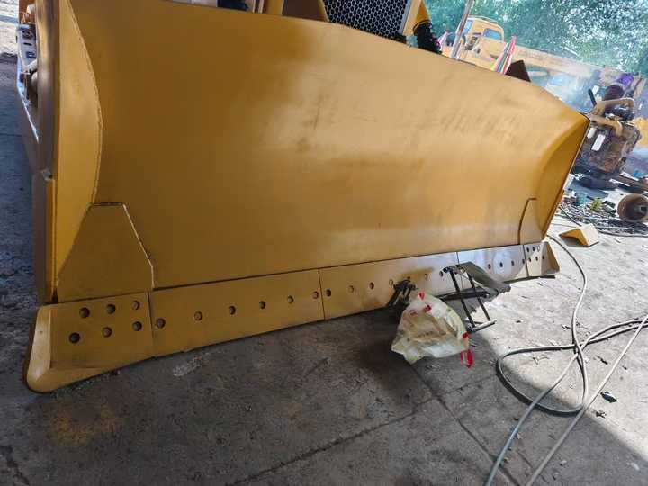 Used ShanTui Brand Sd22. Used Bulldozer SD22 Earth-Moving Machinery Crawler Bulldozer for Promotion Sale Cheap Price - Buldôzer: foto 4 Used ShanTui Brand Sd22. Used Bulldozer SD22 Earth-Moving Machinery Crawler Bulldozer for Promotion Sale Cheap Price - Buldôzer: foto 4